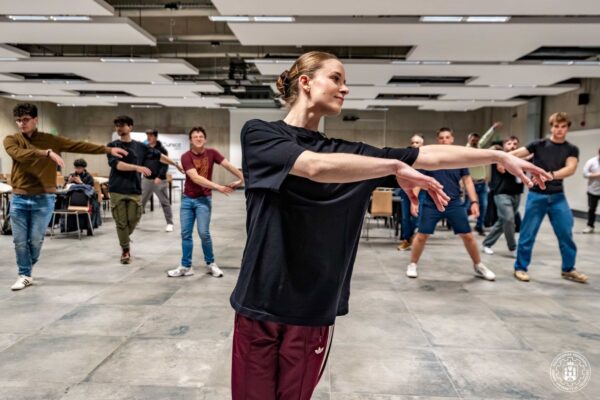 dance class_1_small dance class_1_small